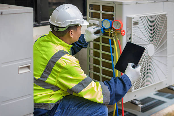 Professional Hvac Installation technician working in Llano, TX